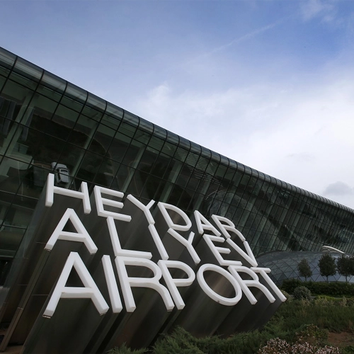 Heydər Əliyev adına beynəlxalq aeroport